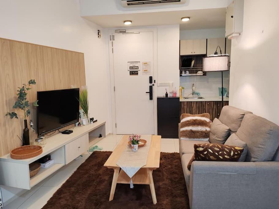The Robertson 5 Minutes To Jalan Alor Street Bukit Bintang Pavilion 7 Pax 2r1b *