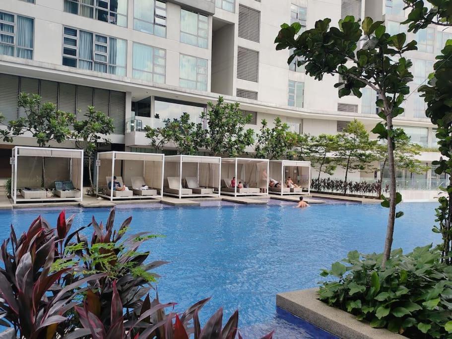 The Robertson 5 Minutes To Jalan Alor Street Bukit Bintang Pavilion 7 Pax 2r1b Kuala Lumpur