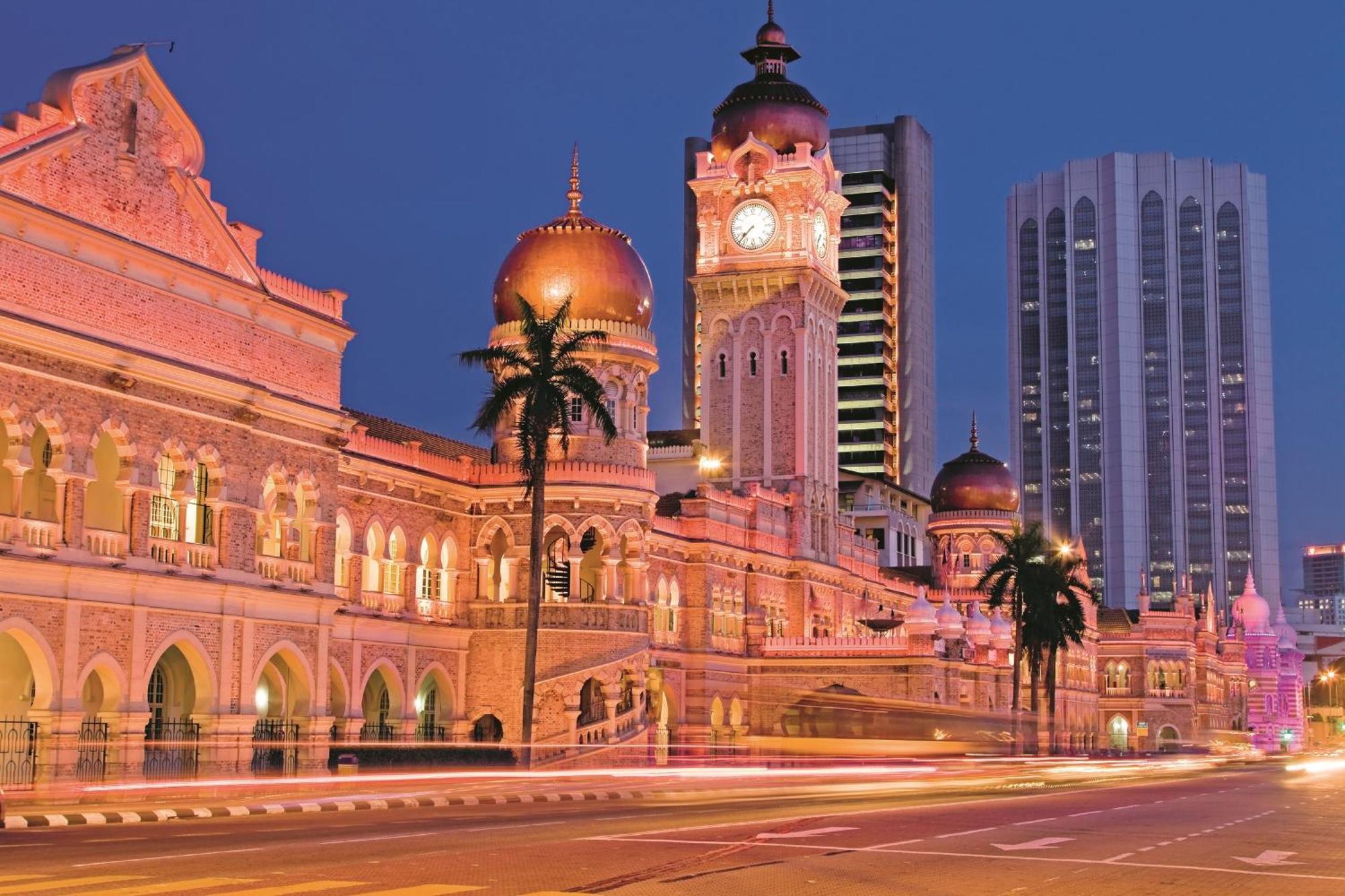 Apartment The Robertson 5 Minutes To Jalan Alor Street Bukit Bintang Pavilion 7 Pax 2r1b Kuala Lumpur