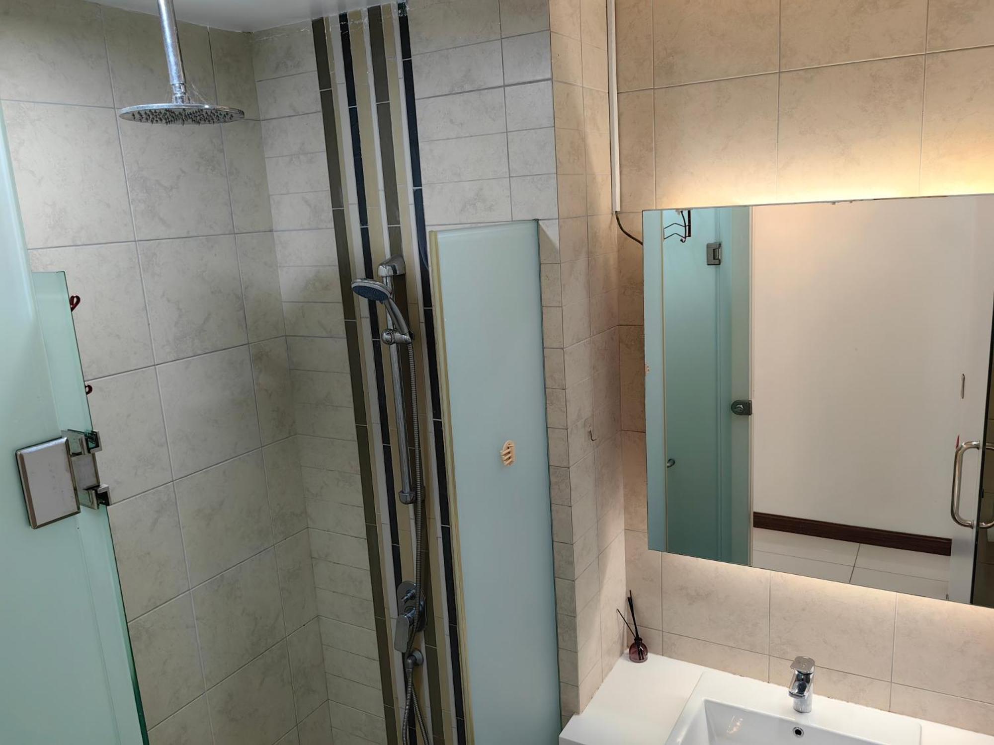 The Robertson 5 Minutes To Jalan Alor Street Bukit Bintang Pavilion 7 Pax 2r1b Apartment *